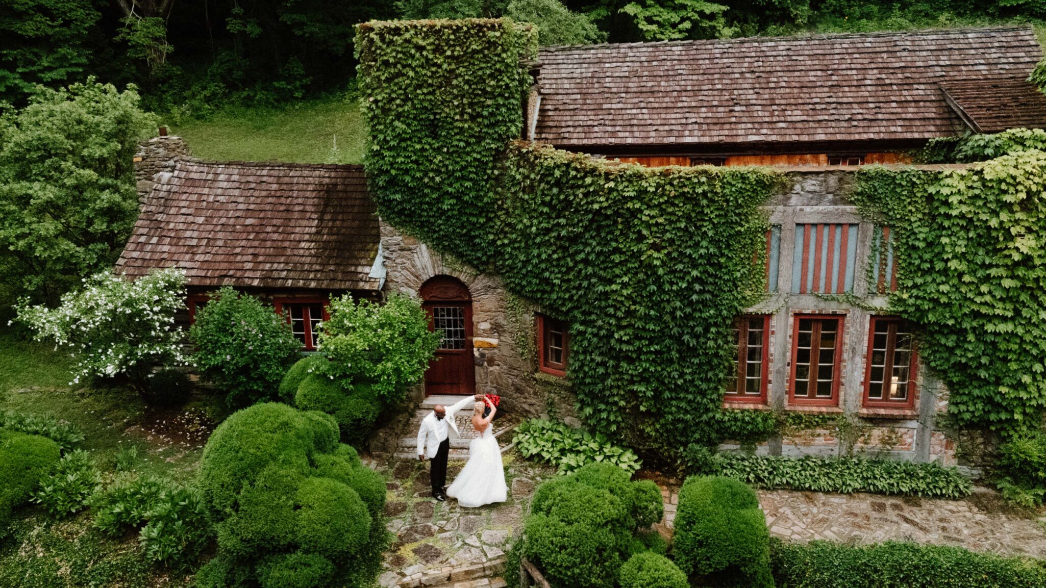 bride and groom newlywed portraits at Douglas Ellington House from above