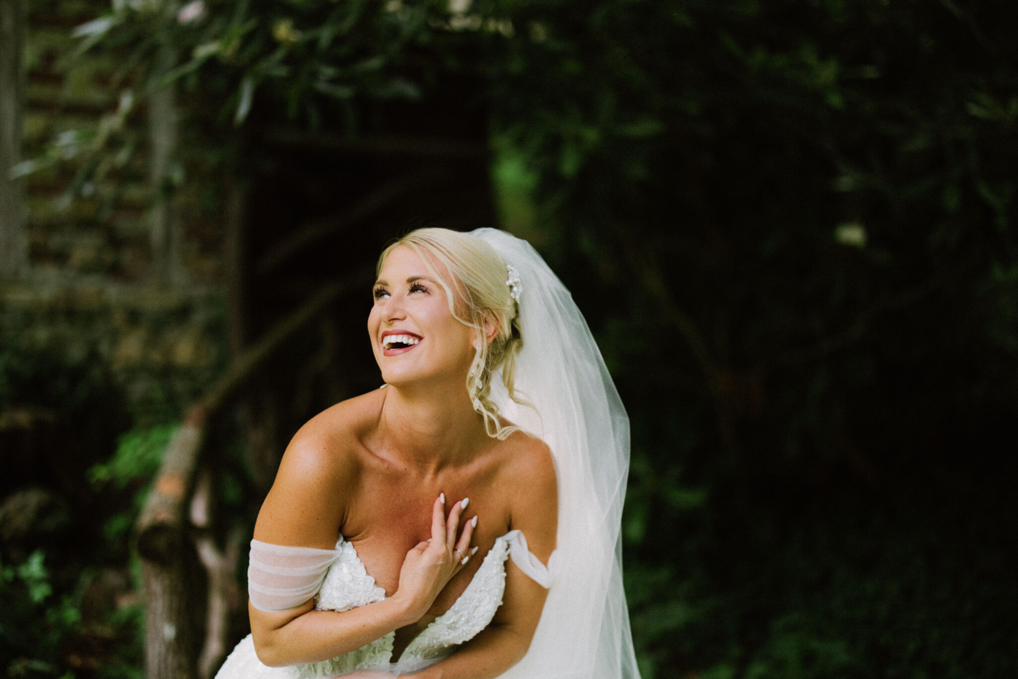 Bridal portraits outside in the greenery