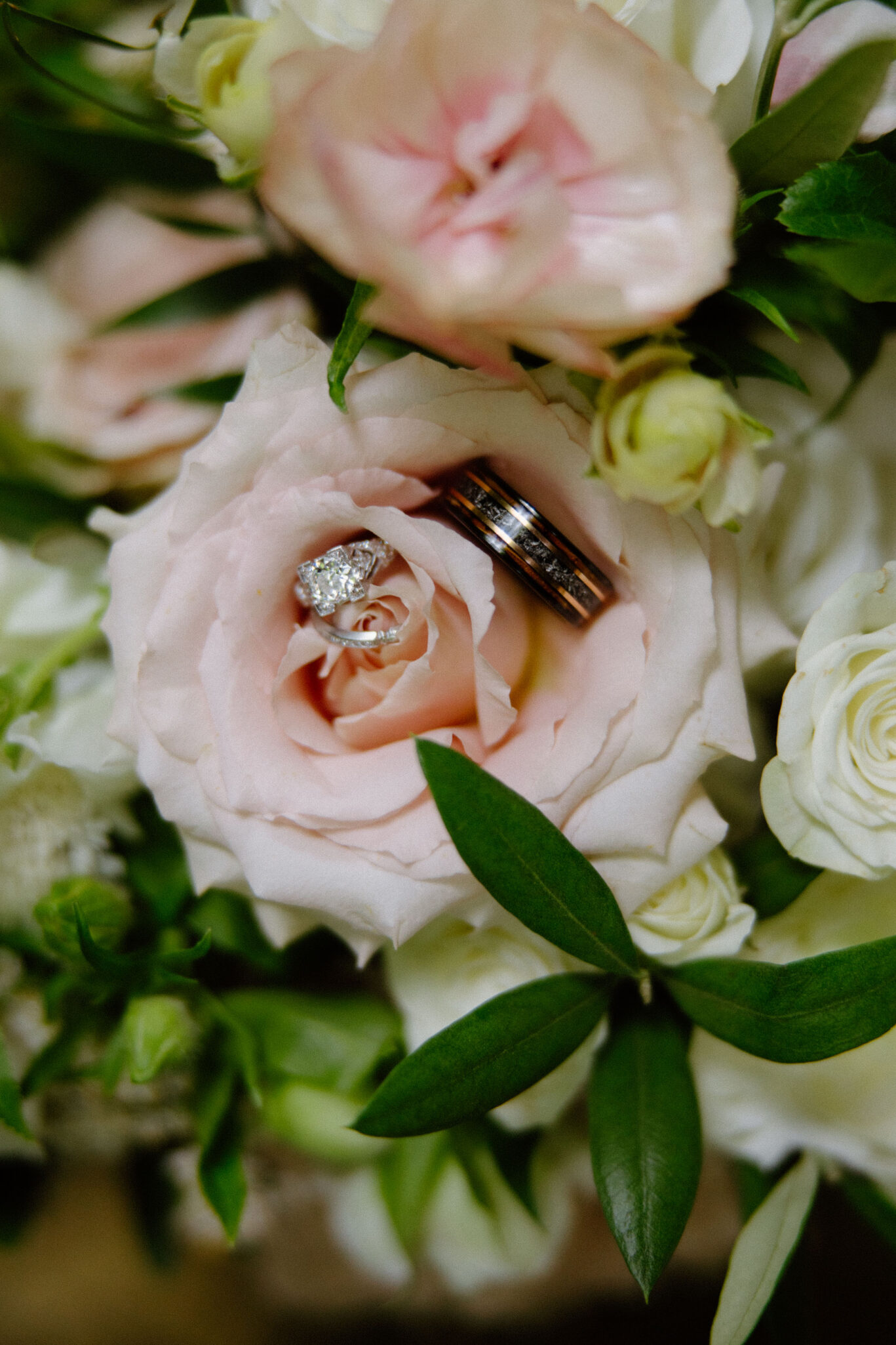 Wedding rings in florals